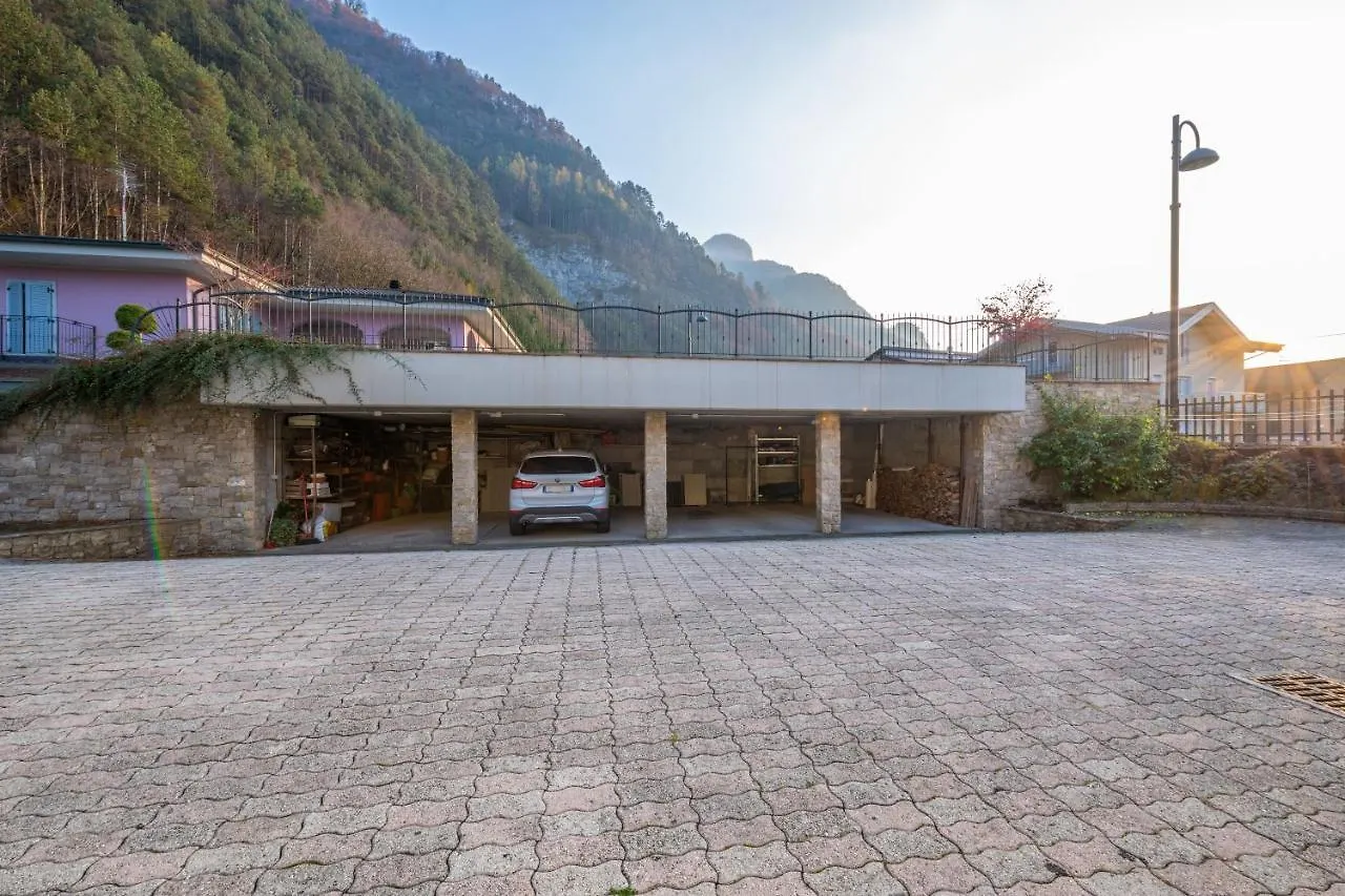 Seven Aldo Flat Apartman Ponte Caffaro